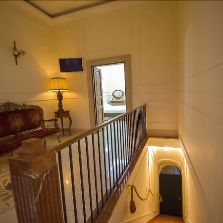 Palazzo Liguori Bed & Breakfast Cava deʼ Tirreni Екстериор снимка
