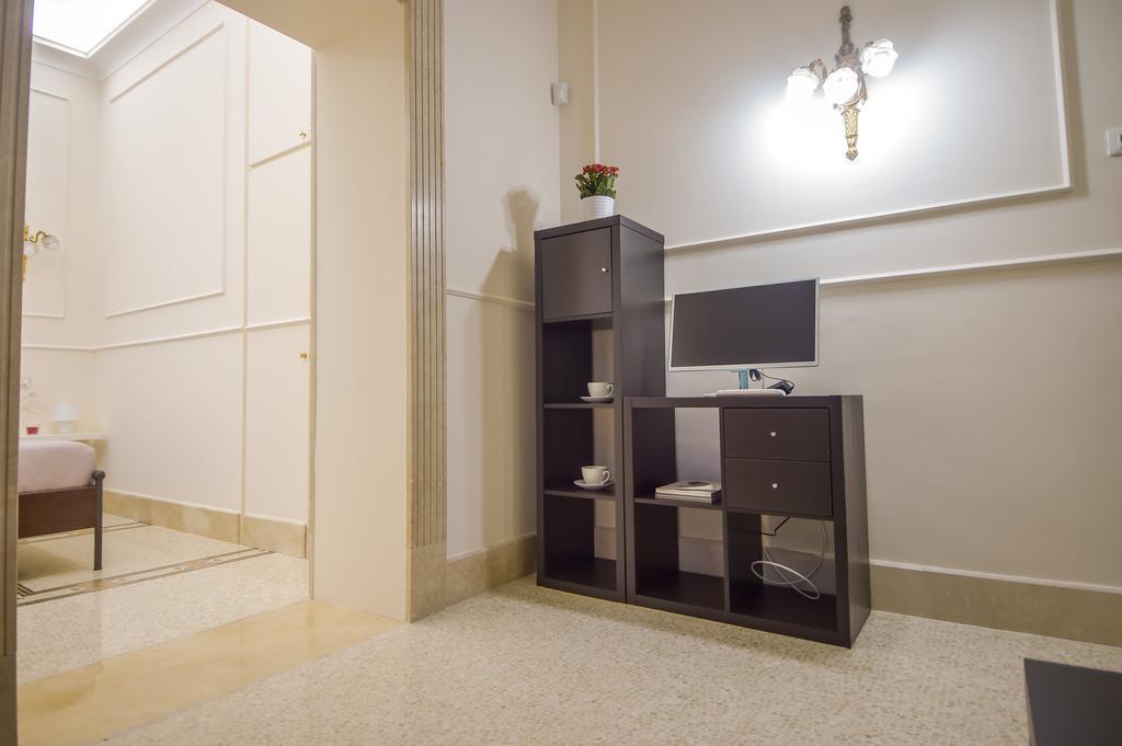 Palazzo Liguori Bed & Breakfast Cava deʼ Tirreni Екстериор снимка