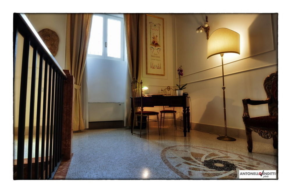 Palazzo Liguori Bed & Breakfast Cava deʼ Tirreni Екстериор снимка