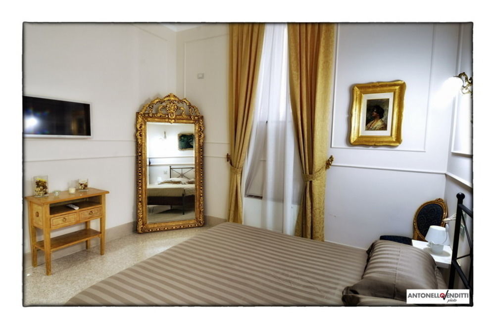 Palazzo Liguori Bed & Breakfast Cava deʼ Tirreni Екстериор снимка