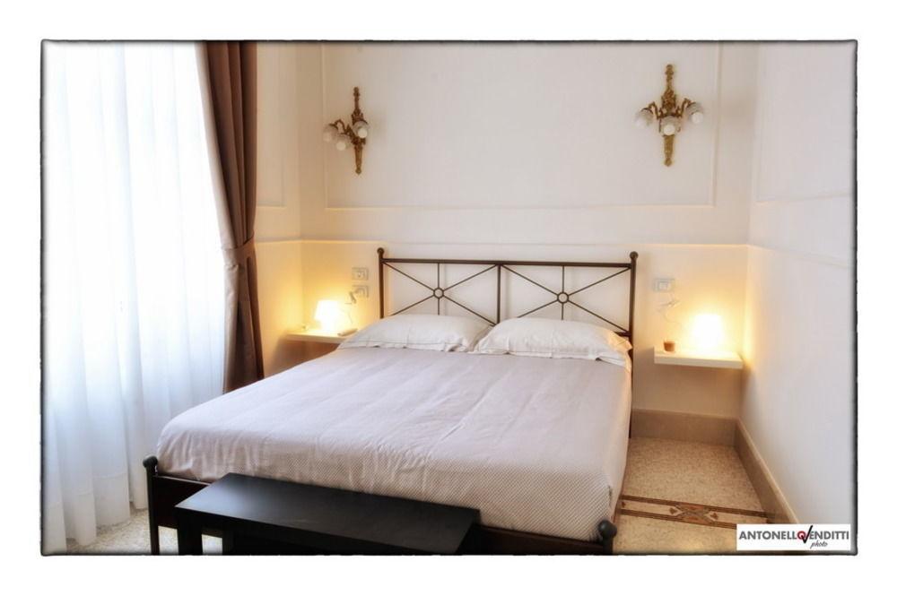 Palazzo Liguori Bed & Breakfast Cava deʼ Tirreni Екстериор снимка