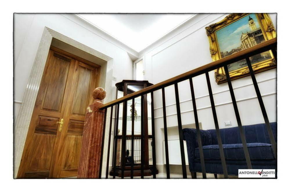 Palazzo Liguori Bed & Breakfast Cava deʼ Tirreni Екстериор снимка