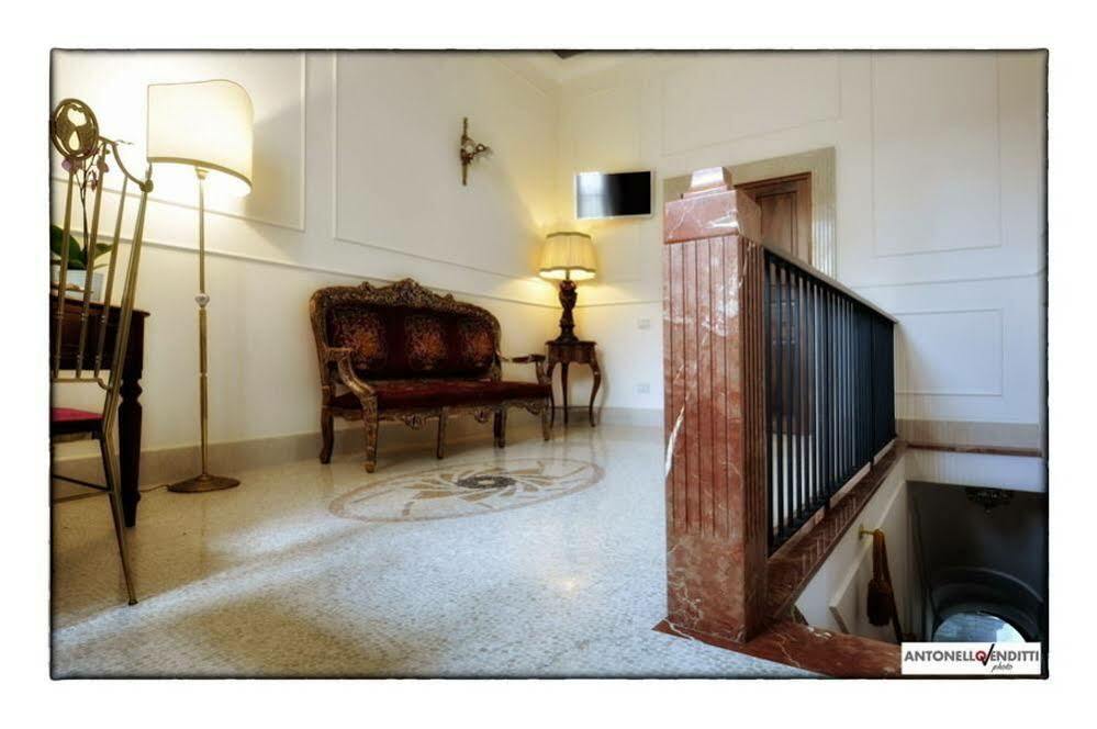 Palazzo Liguori Bed & Breakfast Cava deʼ Tirreni Екстериор снимка
